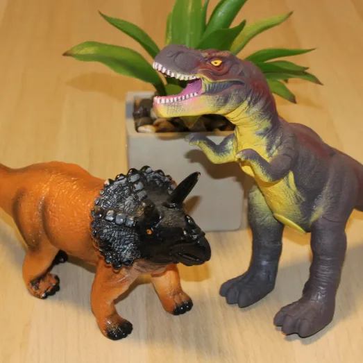 Middel Rubberen Speelgoed Dinosaurus - Grijze Tyrannosaurus Rex bij dedino.nl